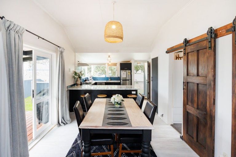 Photo of property in 24 Punga Street, Tangimoana, 4822