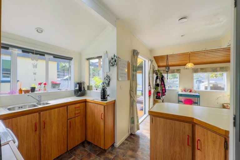 Photo of property in 24 Willoughby Street, Paeroa, 3600