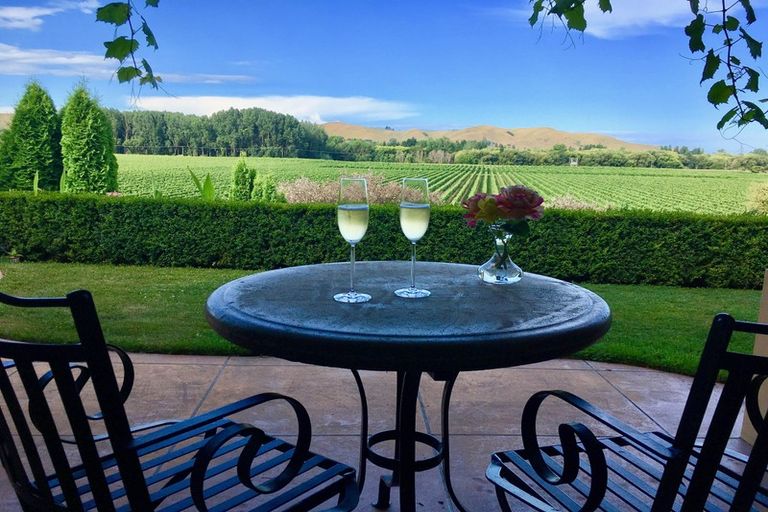 Photo of property in Beckenridge Lodge, 1 Breckenridge Lane, Puketapu, Napier, 4183