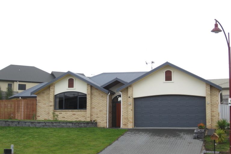 Photo of property in 24 Roderick Place, Rototuna, Hamilton, 3210