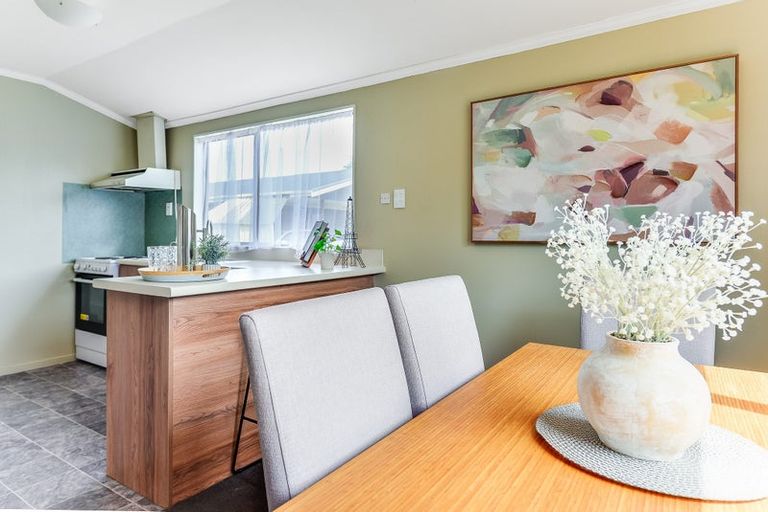 Photo of property in 5/55 Tuhikaramea Road, Dinsdale, Hamilton, 3204