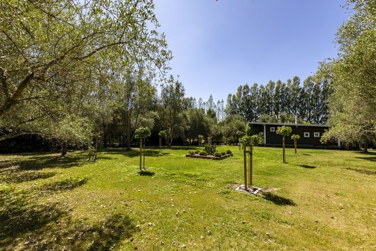 Photo of property in 16 Argyll Road, Otane, 4276