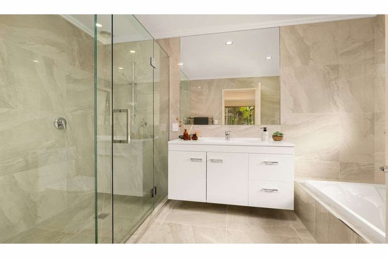 Photo of property in 9 Okura Drive, Kerikeri, 0230