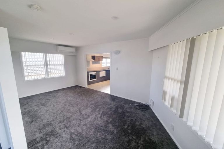 Photo of property in 2/99 Clovelly Road, Bucklands Beach, Auckland, 2012