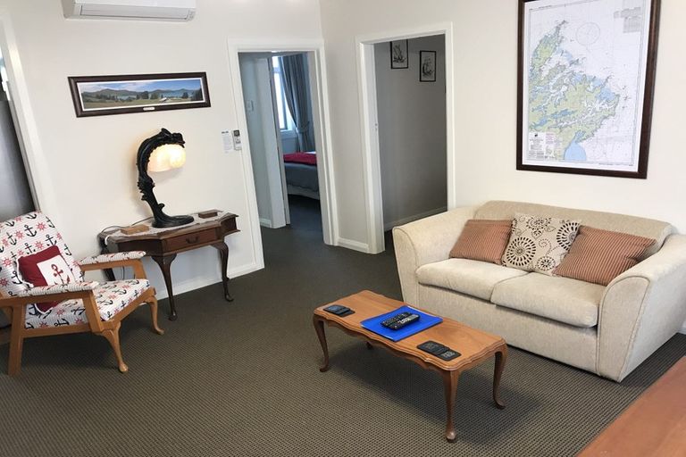 Photo of property in 11-19 Wellington Street, Picton, 7220