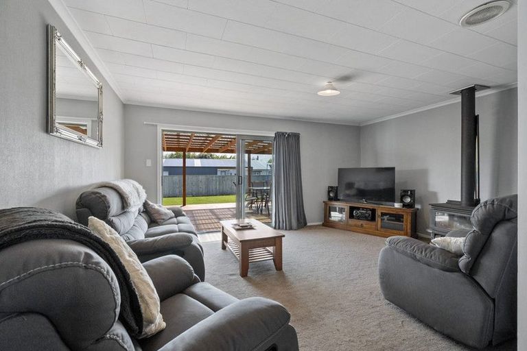 Photo of property in 37 Stanway Road, Halcombe, Feilding, 4779