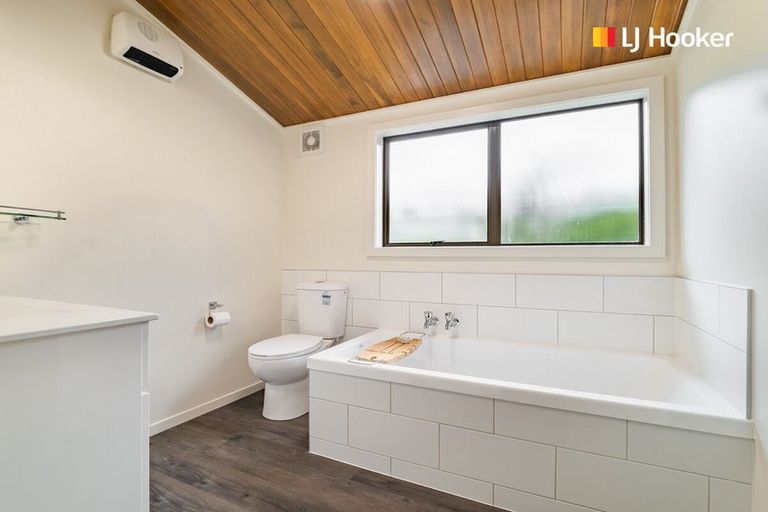 Photo of property in 27 Glenross Street, Glenross, Dunedin, 9011