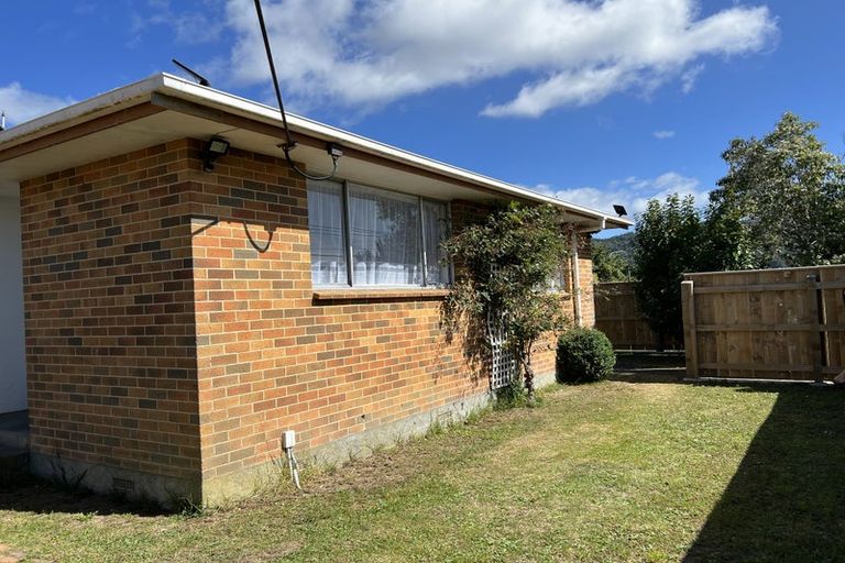 Photo of property in 1/8 Liverpool Street, Trentham, Upper Hutt, 5018