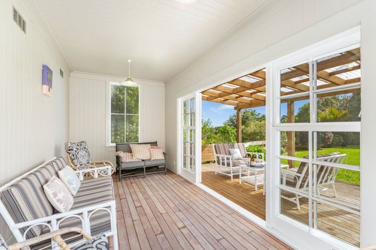 Photo of property in 3 Hadfield Road, Peka Peka, Waikanae, 5391