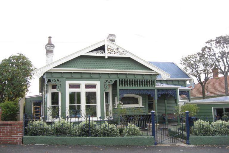 Photo of property in 10 Belgrave Crescent, Kaikorai, Dunedin, 9010