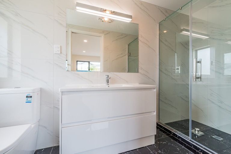 Photo of property in 13 Discovery Drive, Gulf Harbour, Whangaparaoa, 0930