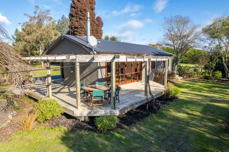 Photo of property in 103 Neudorf Road, Upper Moutere, 7175