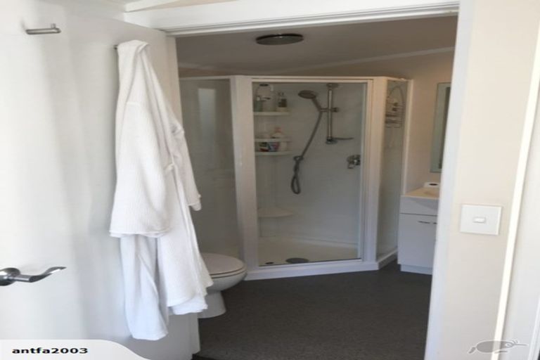 Photo of property in 75 Creswick Terrace, Northland, Wellington, 6012