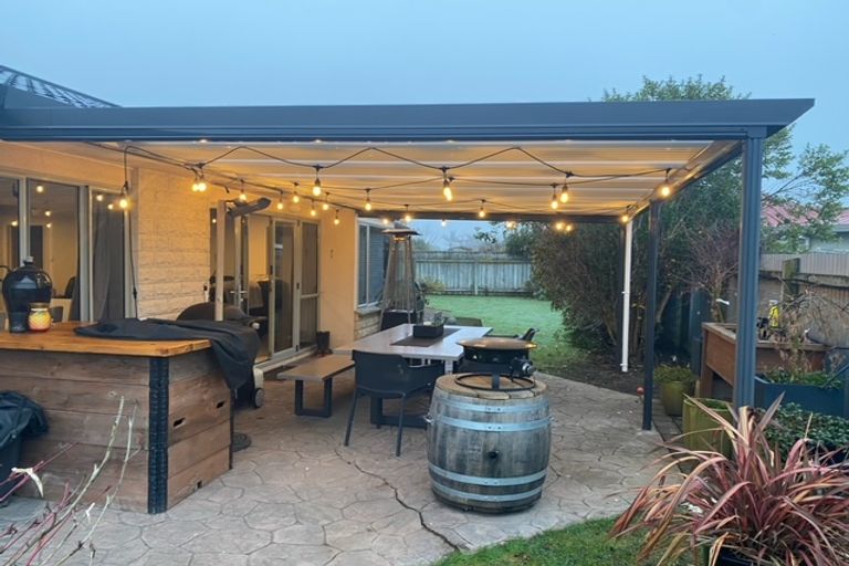 Photo of property in 68 Whiting Crescent, Greenmeadows, Napier, 4112