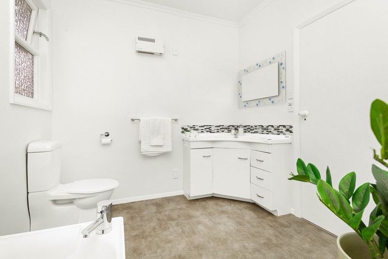 Photo of property in 959a High Street, Avalon, Lower Hutt, 5011