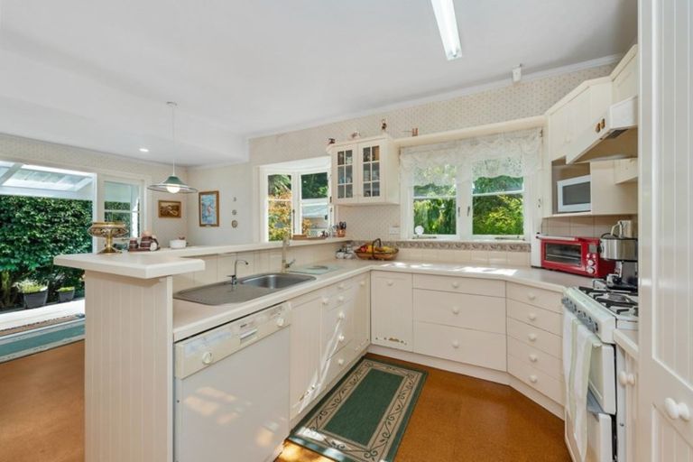 Photo of property in 9 Minchin Crescent, St Andrews, Hamilton, 3200