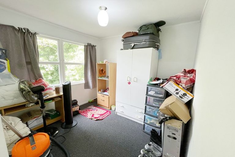 Photo of property in 38 Neal Avenue, Glenfield, Auckland, 0629