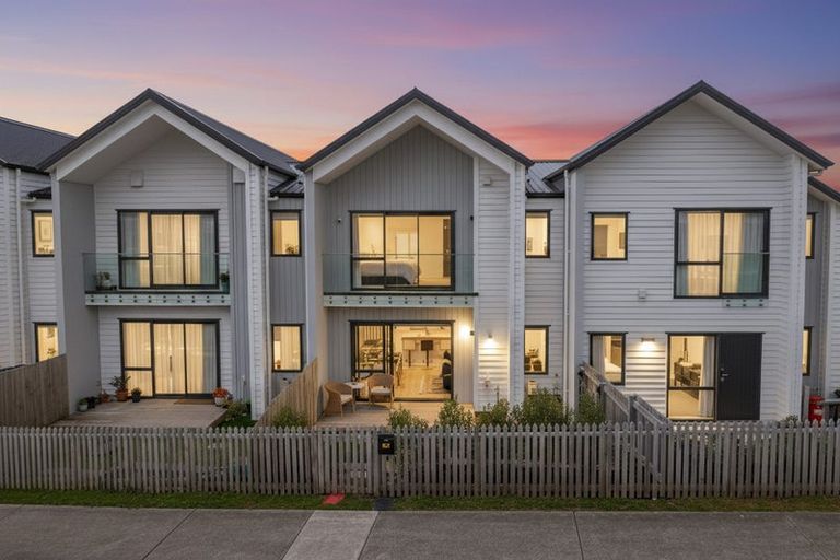 Photo of property in 10b Nellie Drive, Kumeu, 0810