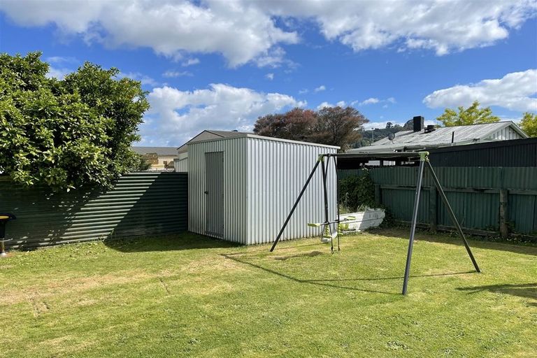 Photo of property in 19 Tawhana Street, Te Kuiti, 3910