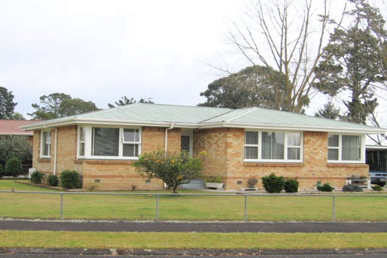 Photo of property in 1 Keitha Place, Glenview, Hamilton, 3206