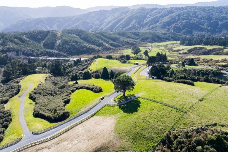 Photo of property in 9 Raikes Road, Kaitoke, Upper Hutt, 5018