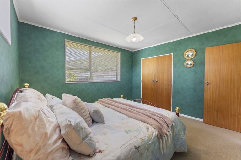 Photo of property in 8 Nevada Grove, Totara Park, Upper Hutt, 5018