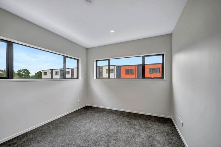 Photo of property in 102/7 Newelm Lane, Flat Bush, Auckland, 2019