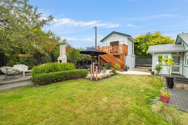 Photo of property in 87 Saint Andrews Hill Road, Mount Pleasant, Christchurch, 8081