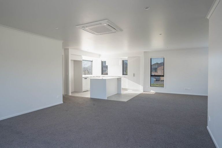 Photo of property in 16 Maison Way, Rangatira Park, Taupo, 3330