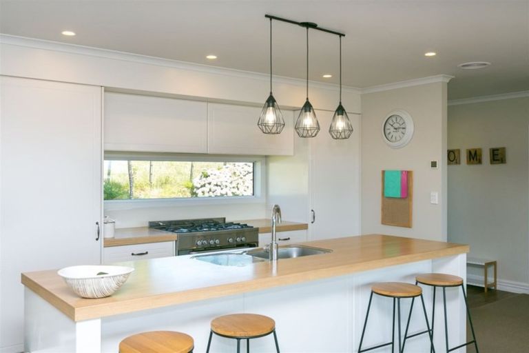 Photo of property in 167 Henwood Road, Paraite, New Plymouth, 4372