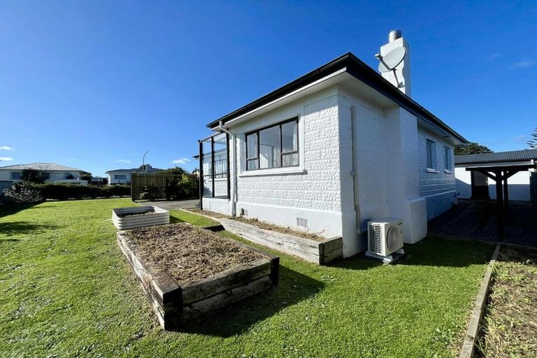 Photo of property in 59 Browne Street, Waitara, 4320
