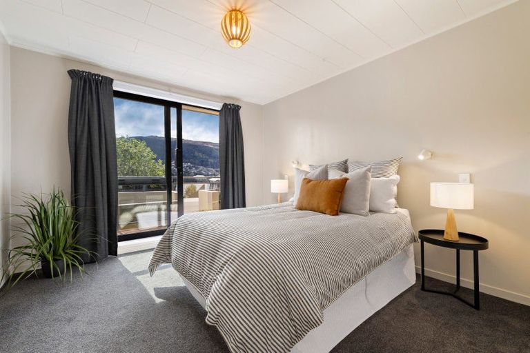 Photo of property in 35 Oregon Drive, Kelvin Heights, Queenstown, 9300