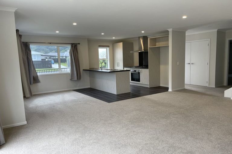 Photo of property in 1359 High Street, Taita, Lower Hutt, 5011