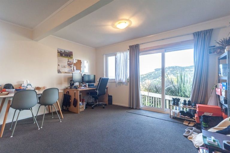 Photo of property in 1/60 Winston Street, Crofton Downs, Wellington, 6035