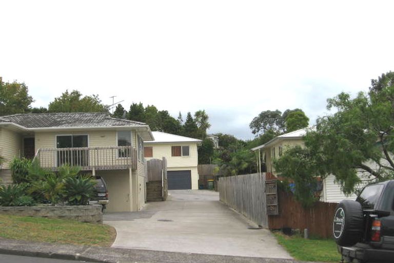 Photo of property in 27a Sequoia Place, Sunnynook, Auckland, 0620