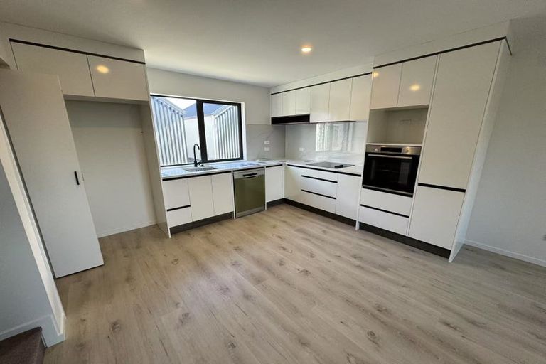 Photo of property in 7/25 Taikata Road, Te Atatu Peninsula, Auckland, 0610