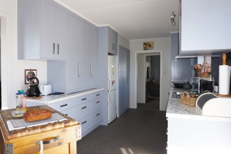 Photo of property in 24 Liverpool Street, Levin, 5510