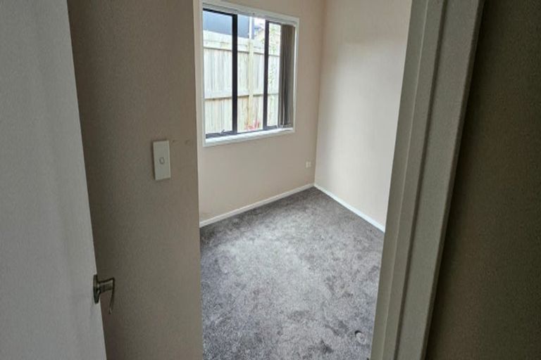 Photo of property in 92c Cargill Street, Papakura, 2110