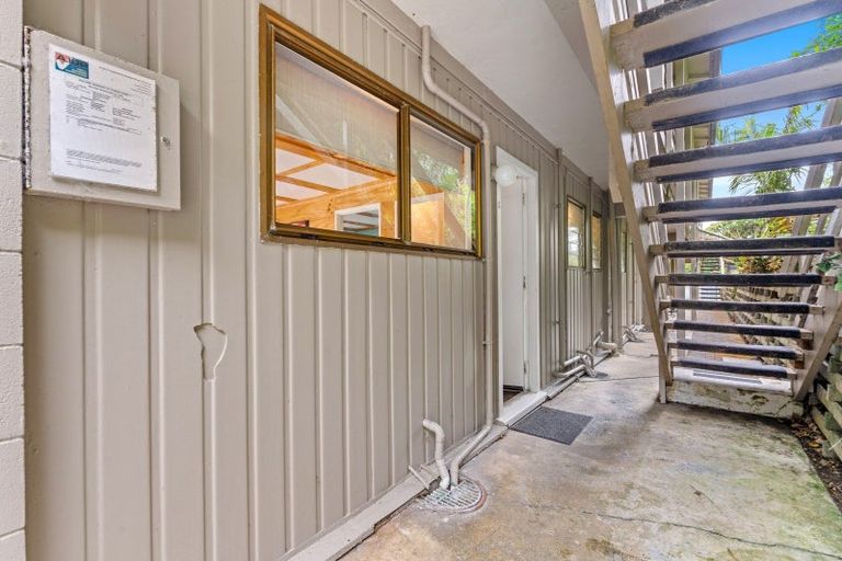 Photo of property in 280f Motutara Road, Muriwai, Waimauku, 0881