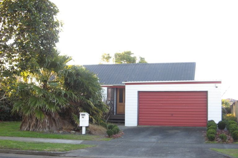 Photo of property in 17 Hadley Wood Drive, Wattle Downs, Auckland, 2103