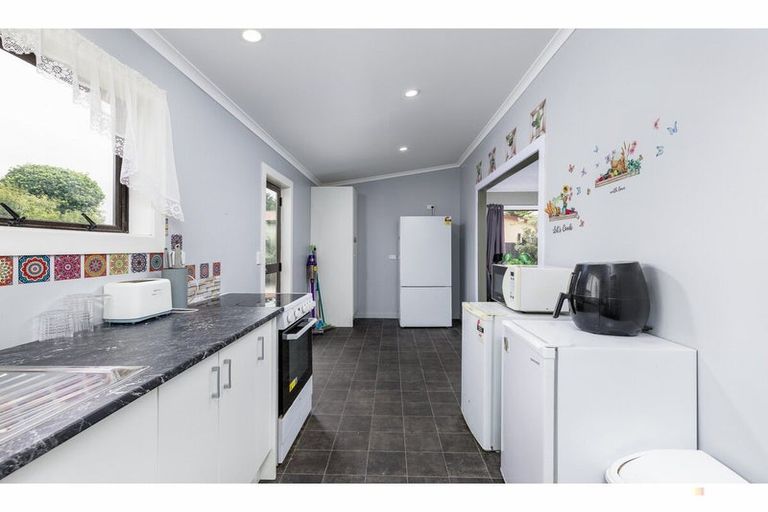 Photo of property in 12 James Street, Waimate, 7980