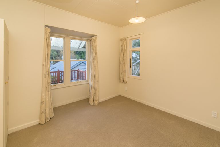 Photo of property in 37a Jacksons Road, Lyttelton, 8082