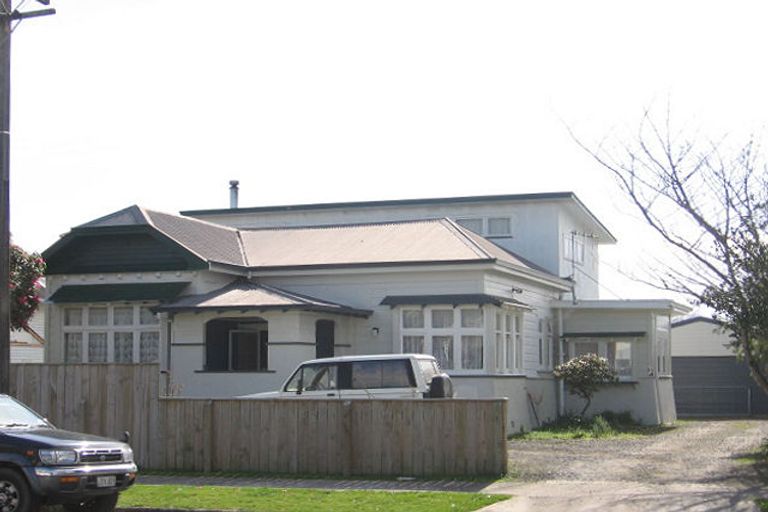 Photo of property in 12 Trafalgar Street, Levin, 5510