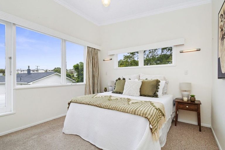 Photo of property in 13 Bell Street, Tawa, Wellington, 5028