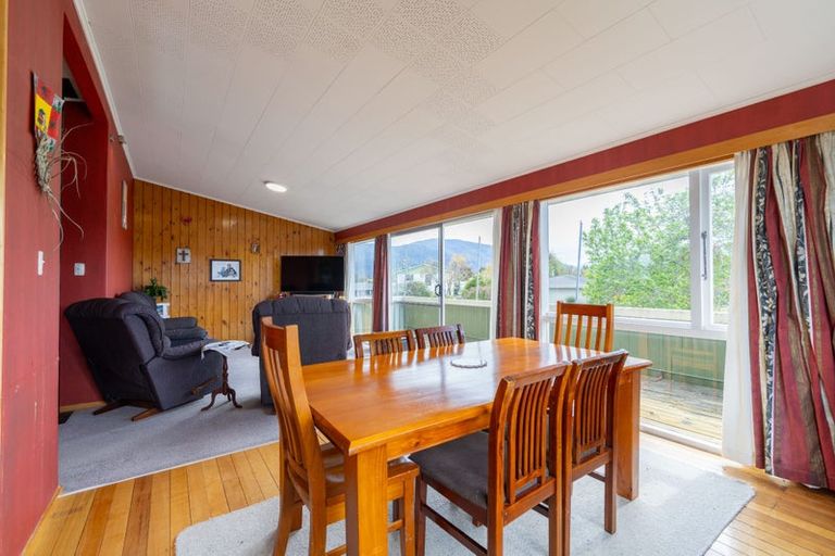 Photo of property in 30 Moana Crescent, Te Anau, 9600