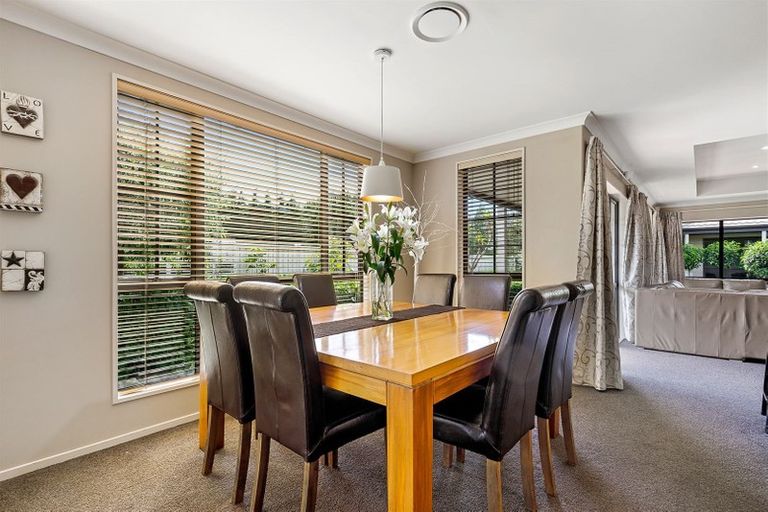 Photo of property in 16 Elmslie Grove, Halswell, Christchurch, 8025