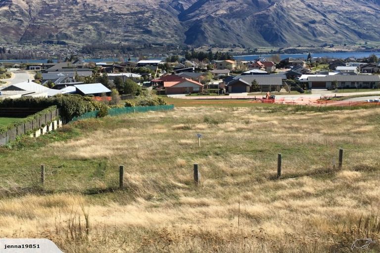 Photo of property in 12 Landsborough Lane, Wanaka, 9305