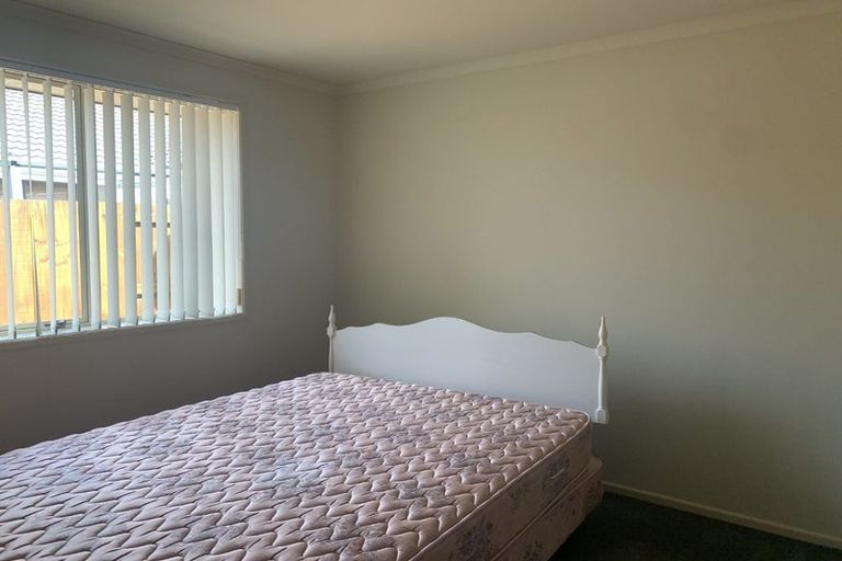 Photo of property in 12 Beachmere Place, Papamoa Beach, Papamoa, 3118