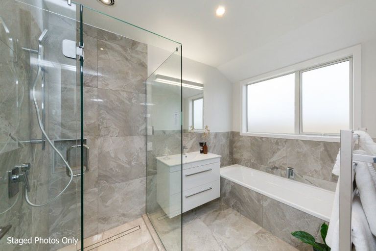 Photo of property in 110 Roberts Line, Kelvin Grove, Palmerston North, 4414