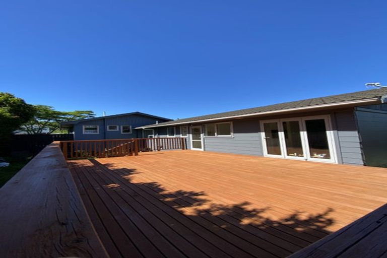 Photo of property in 2/25 Cranston Street, Torbay, Auckland, 0632